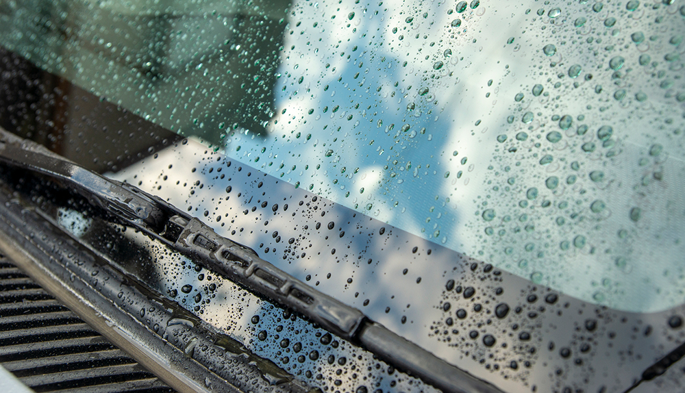 油膜、水垢、ワイパーキズなどの除去